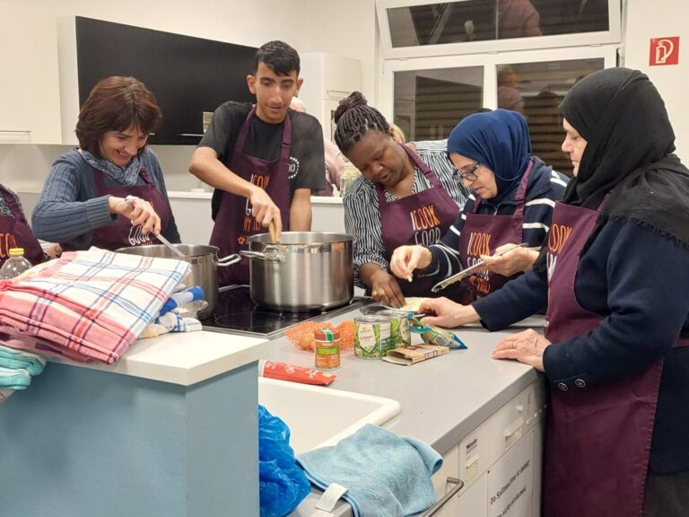 Flüchtlingshilfe Interkultureller Kochabend