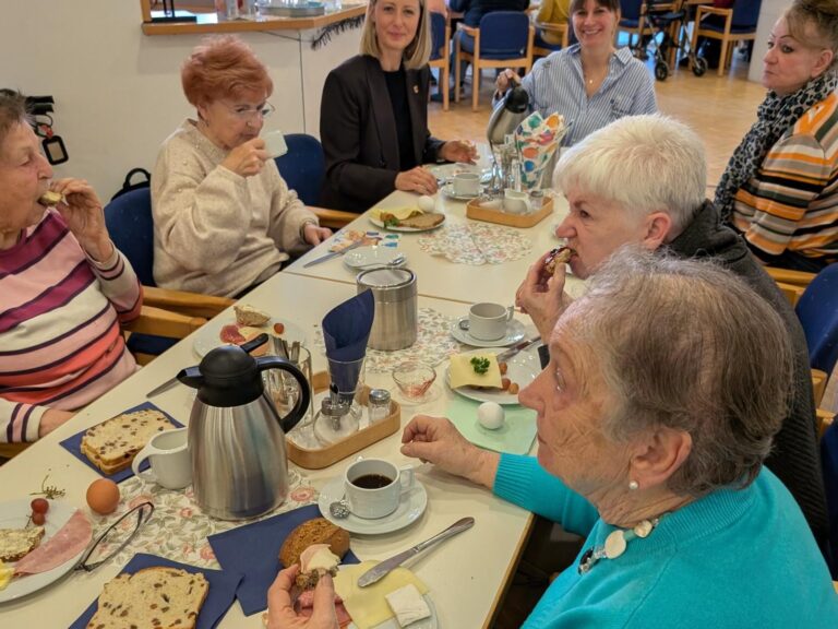 Bürgermeisterin besucht Forum Hülsdonk